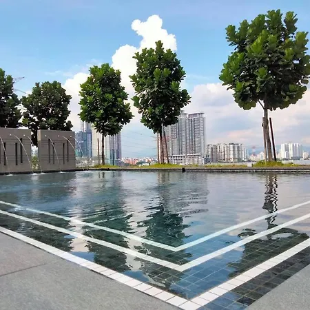 M Vertica Residence I Homebrickz Kuala Lumpur Luaran gambar